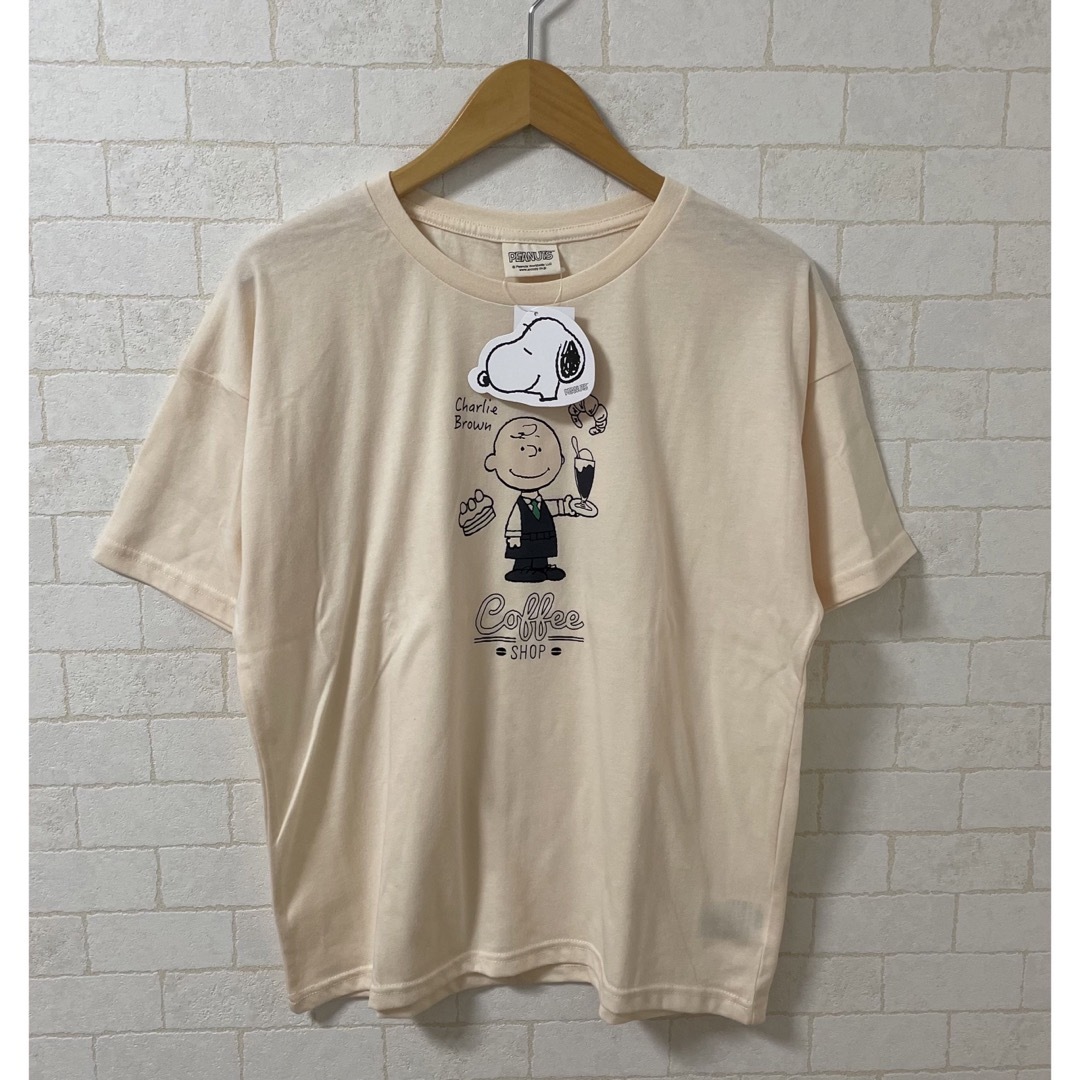 SNOOPY(スヌーピー)のスヌーピー　チャーリーブラウンTシャツ レディースのトップス(Tシャツ(半袖/袖なし))の商品写真