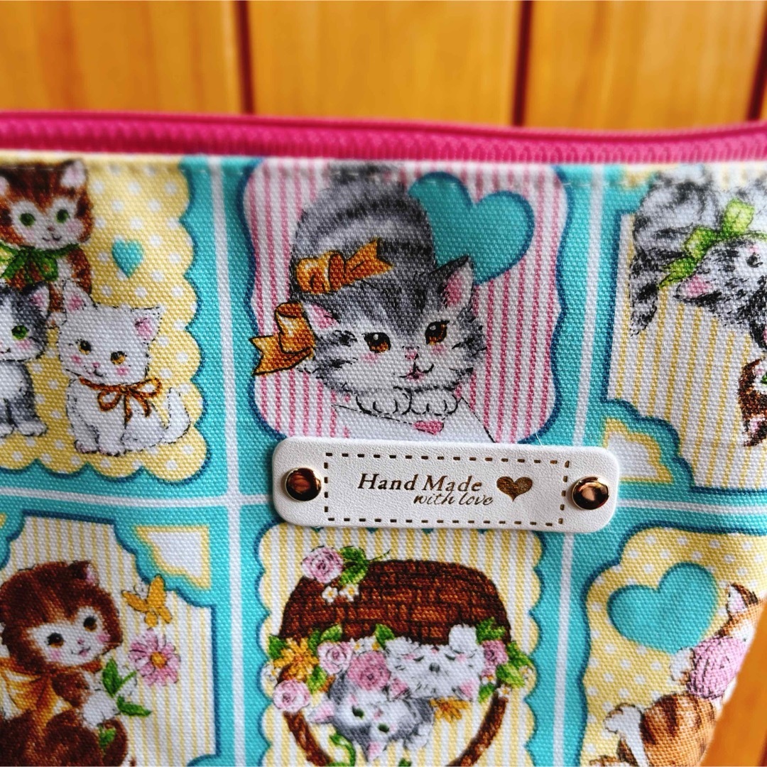 ♥️ハンドメイド ファスナー デカポーチ 猫ちゃんパネル ブルー ハンドメイドのファッション小物(ポーチ)の商品写真