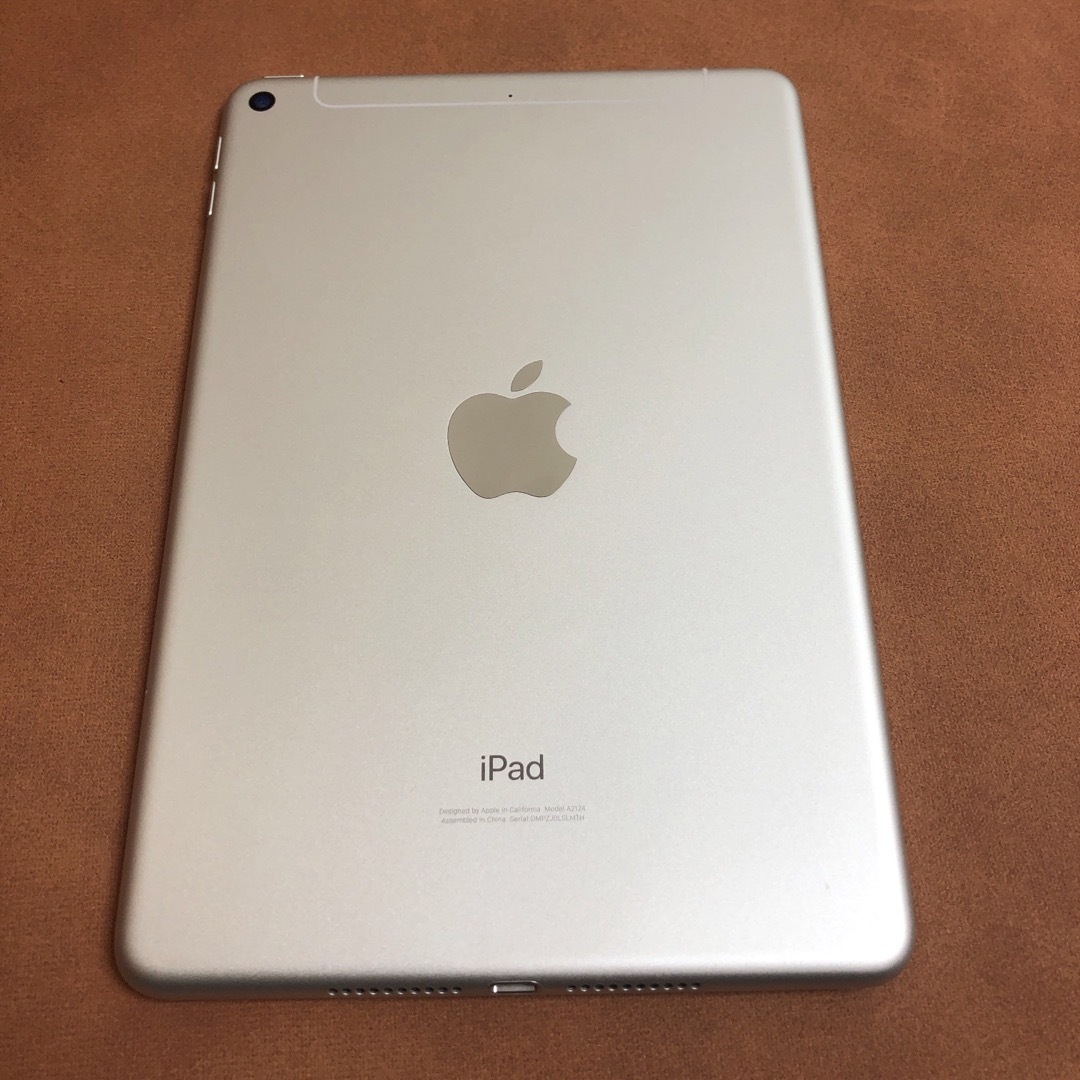 iPad(アイパッド)の7324 電池良好 比較的美品 iPad mini5 256GB SIMフリー スマホ/家電/カメラのPC/タブレット(タブレット)の商品写真