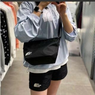 ザノースフェイス(THE NORTH FACE)のノースフェイス THE NORTH FACE メンズ・レディース ショルダーバッ(ショルダーバッグ)