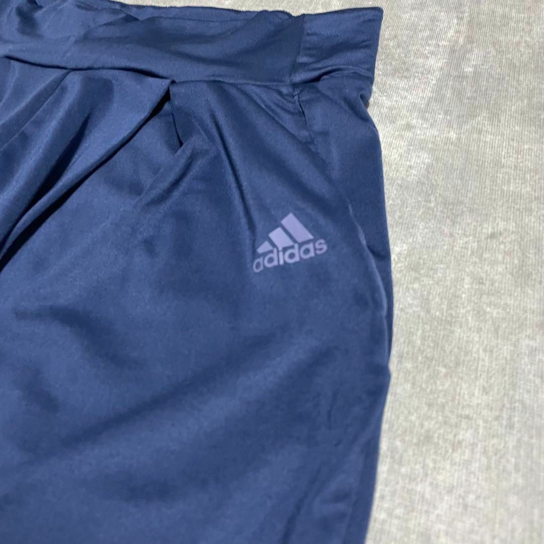 adidas(アディダス)のクロップドパンツ アディダス パフォーマンスロゴ climalite M メンズのパンツ(その他)の商品写真