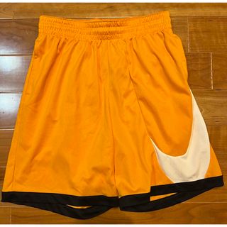 ナイキ(NIKE)のNIKE ナイキ　バスケパンツ　 Lサイズ　美品　ハーフパンツ(バスケットボール)