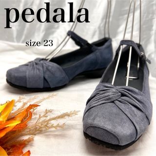 ペダラ(Pedala（asics）)の【美品】アシックス　ペダラ　ギャザーストラップパンプス　スクエアトゥー　キャンバ(ハイヒール/パンプス)