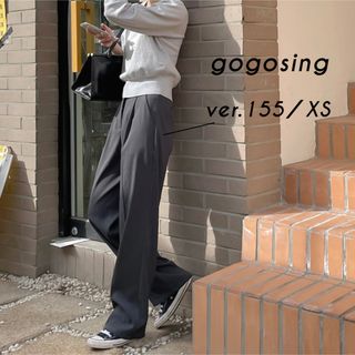 ゴゴシング(GOGOSING)のgogosing ピンタックストレートスラックス(カジュアルパンツ)