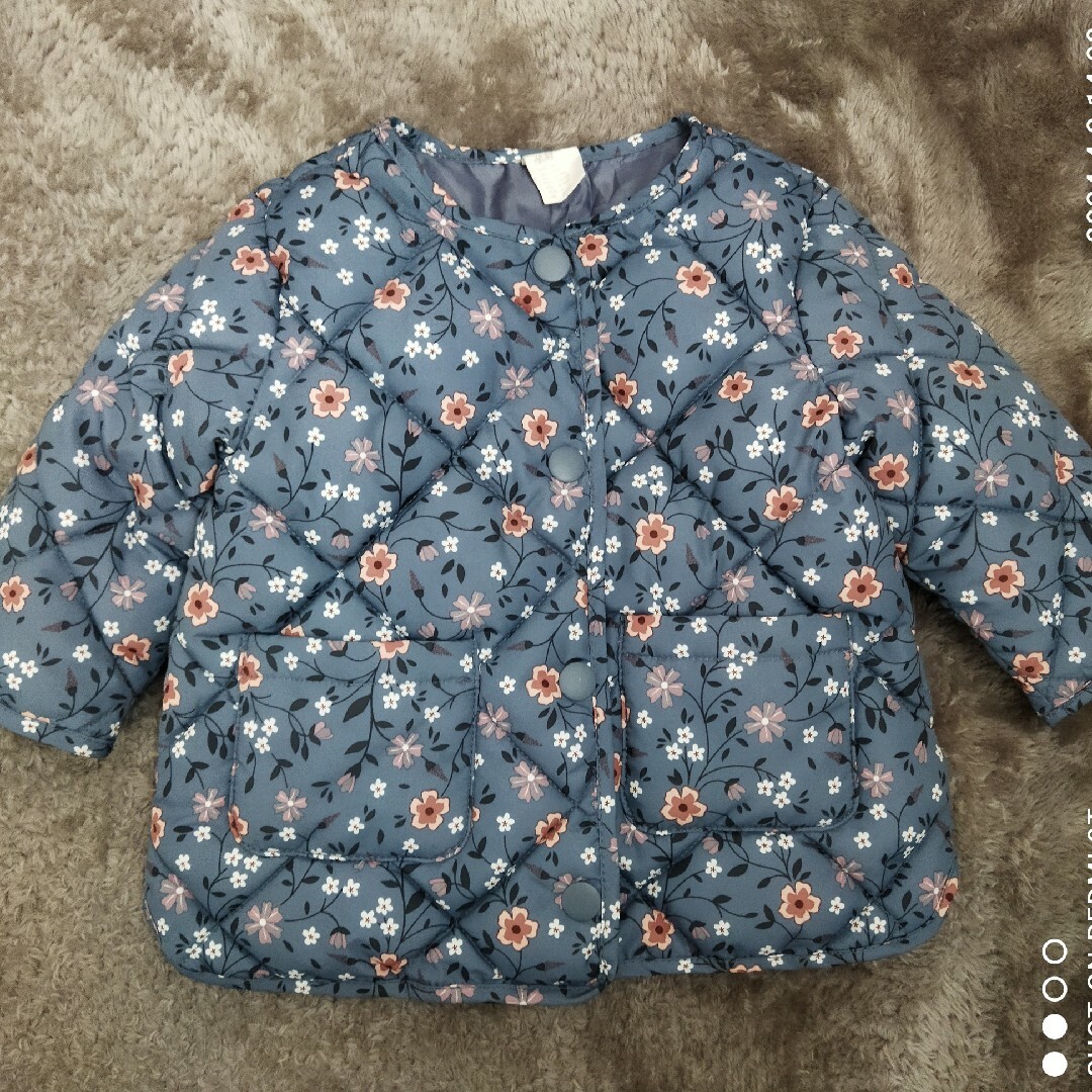 H&M(エイチアンドエム)のH&M　babyアウター 74cm キッズ/ベビー/マタニティのベビー服(~85cm)(ジャケット/コート)の商品写真