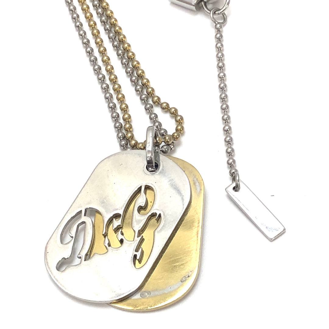 D&G(ディーアンドジー)のD&G ドックタグ　シルバー＆ゴールド　ネックレス　18681417 メンズのアクセサリー(ネックレス)の商品写真