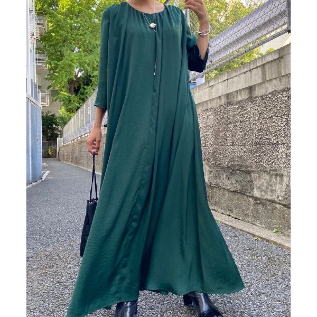 Ameri VINTAGE(アメリヴィンテージ)の2WAY CURTAIN VOLUME DRESS レディースのワンピース(ロングワンピース/マキシワンピース)の商品写真