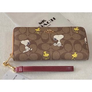 コーチ(COACH) スヌーピーの通販 2,000点以上 | コーチを買うならラクマ