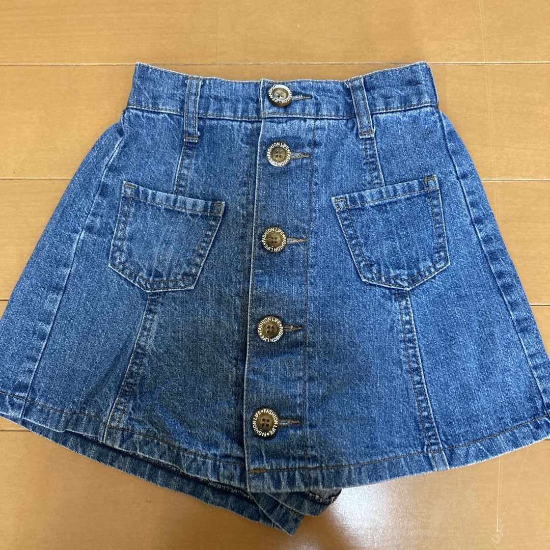 スカート　ショートパンツ　120 キッズ/ベビー/マタニティのキッズ服女の子用(90cm~)(パンツ/スパッツ)の商品写真