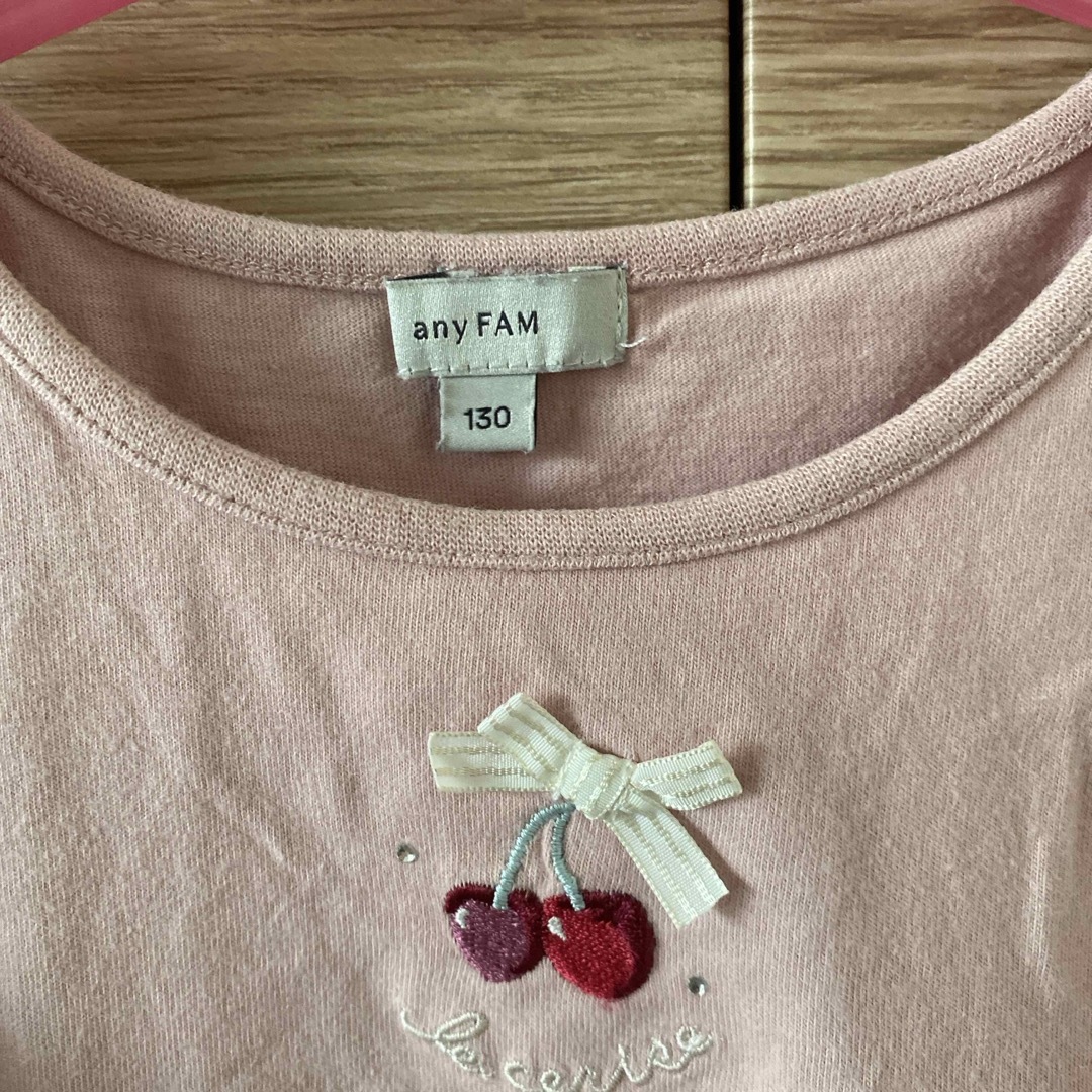anyFAM(エニィファム)の130 Tシャツ キッズ/ベビー/マタニティのキッズ服女の子用(90cm~)(Tシャツ/カットソー)の商品写真
