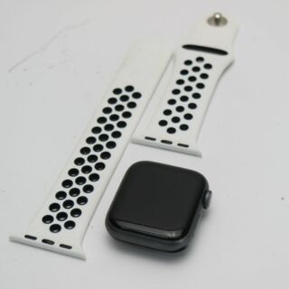 アップル(Apple)のApple Watch series4 40mm Cellular ブラック  M555(その他)