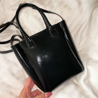 エイチアンドエム(H&M)のH&M エナメルミニショルダーバッグ⭐︎限定お値下げ⭐︎(ショルダーバッグ)