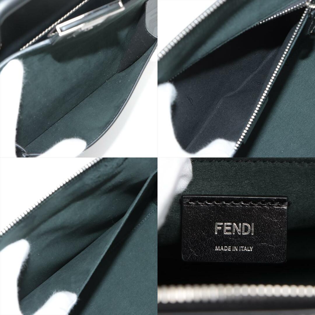 FENDI(フェンディ)の新品同様 フェンディ ズッカ ソフトトランク 7VA571 レザー 2WAY ショルダーバッグ 斜め掛け メッセンジャー メンズ EEM U45-4 メンズのバッグ(ショルダーバッグ)の商品写真