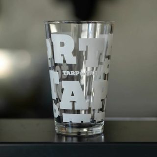 新品 未開封 LOG TARP GLASS White ハーフ パイント グラス(食器)