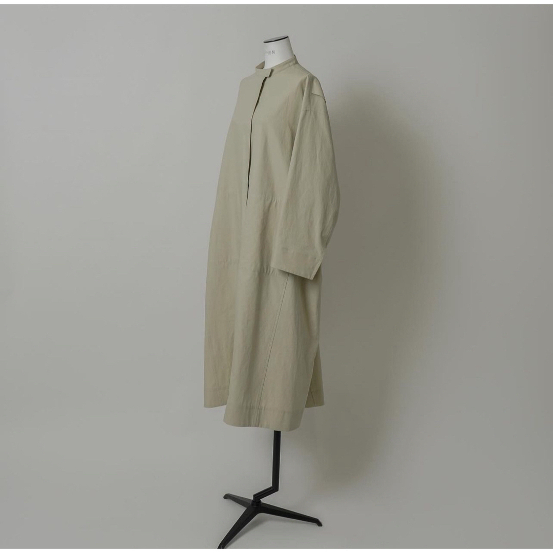 Lohen ハイカウントサイドベルテッドコート　ベージュ　ローヘン レディースのジャケット/アウター(ロングコート)の商品写真