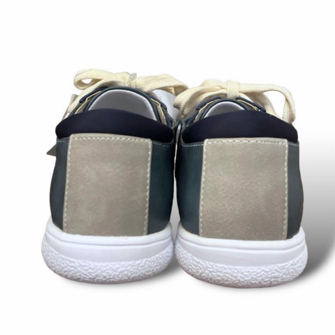 maRe maRe(マーレマーレ)の新品タグ付 maRemaRe マーレマーレ 防水 スニーカー レディースの靴/シューズ(レインブーツ/長靴)の商品写真