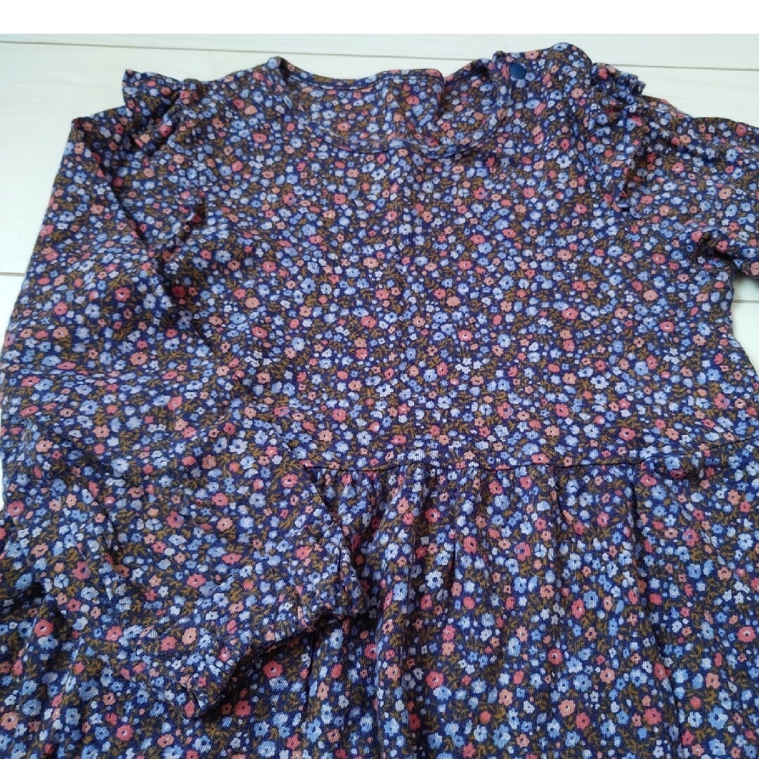 UNIQLO(ユニクロ)のUNIQLO　花柄ワンピース　80 100 キッズ/ベビー/マタニティのキッズ服女の子用(90cm~)(ワンピース)の商品写真