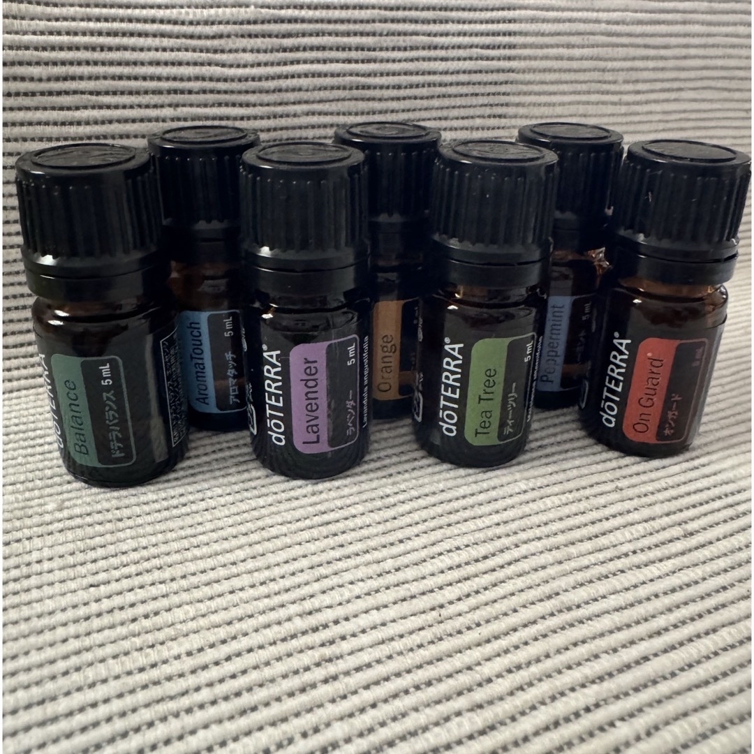 doTERRA(ドテラ)の【ドテラ doTTERA】アロマタッチ テクニック 7本5ml 新品未開封 コスメ/美容のリラクゼーション(エッセンシャルオイル（精油）)の商品写真