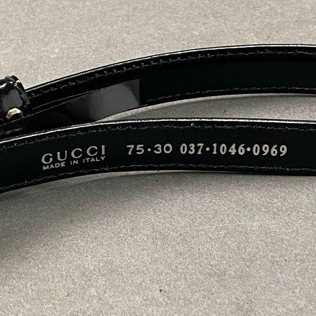 Gucci(グッチ)のd2-3 GUCCI グッチ メタルGバックル レザー細ベルト 30/75 ブラック イタリア製 小物 レディースのファッション小物(ベルト)の商品写真