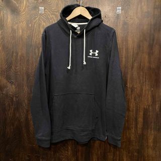 アンダーアーマー(UNDER ARMOUR)のUNDER ARMOUR スウェットパーカー パーカー 黒 アンダーアーマー(パーカー)