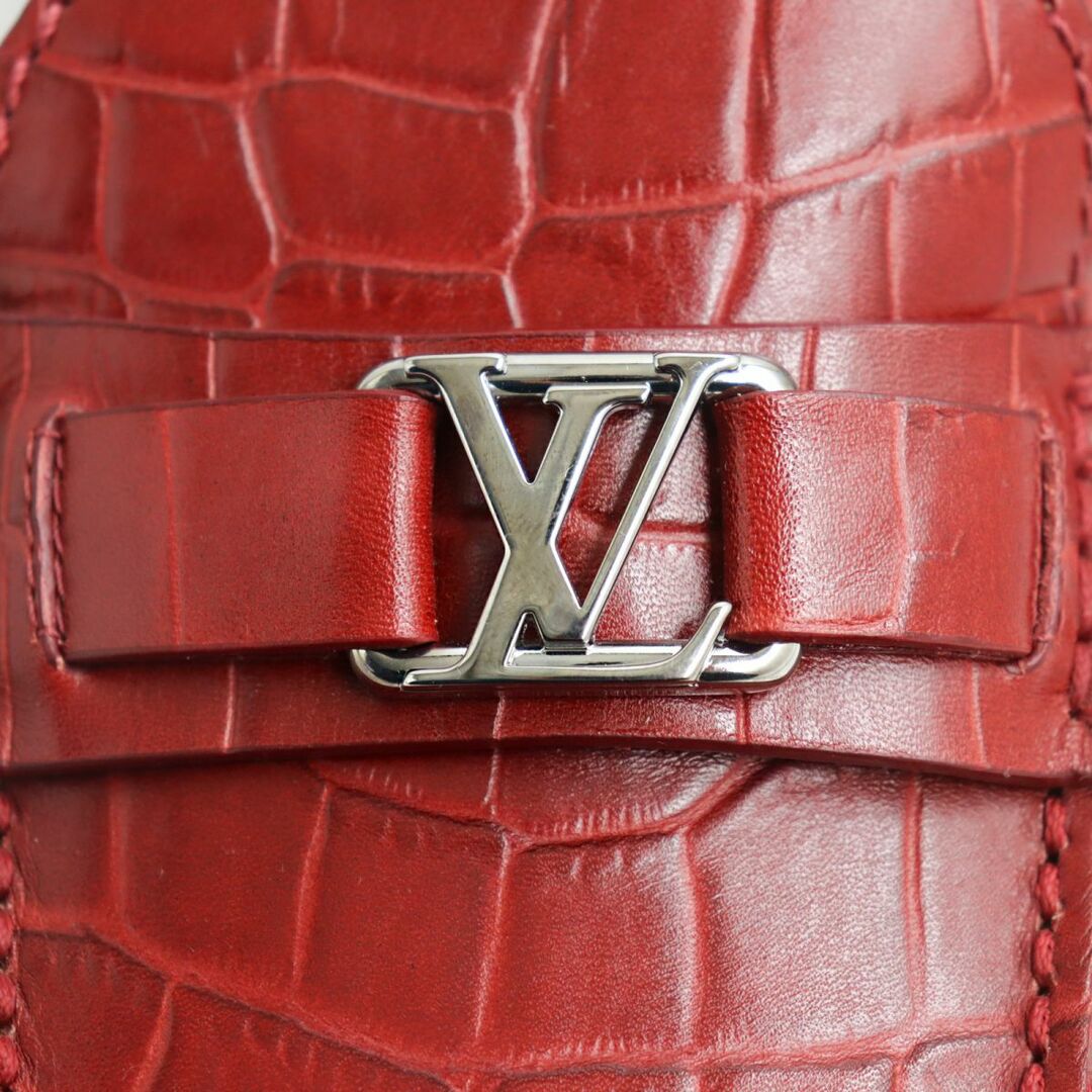 LOUIS VUITTON(ルイヴィトン)の極美品●ルイヴィトン ホッケンハイムライン LVロゴ金具 クロコ型押しレザー ドライビングシューズ/ローファー レッド 6 1/2 イタリア製 メンズの靴/シューズ(その他)の商品写真