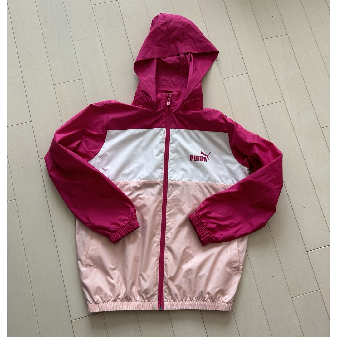 PUMA(プーマ)の美品！　プーマ　ウインドブレーカー  140cm キッズ/ベビー/マタニティのキッズ服女の子用(90cm~)(ジャケット/上着)の商品写真