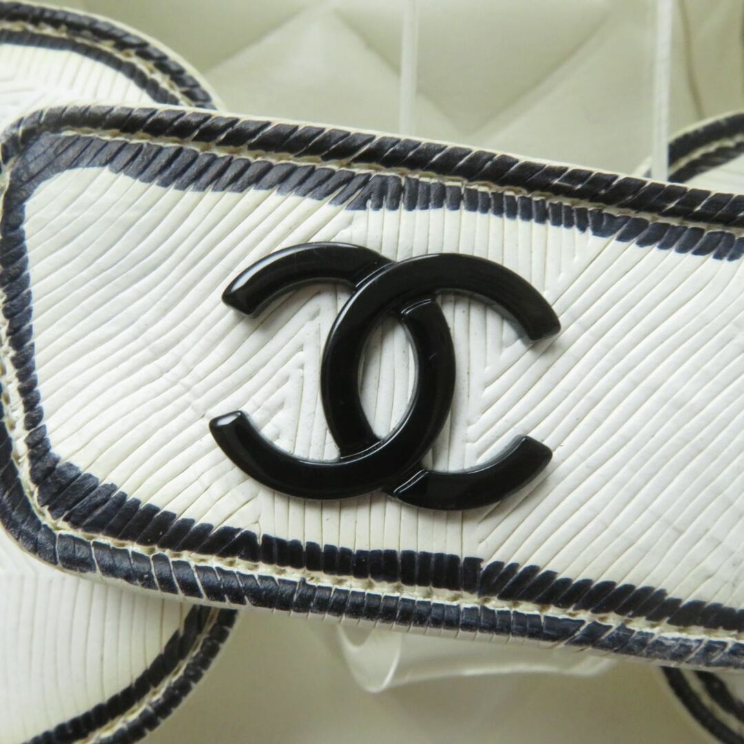 CHANEL(シャネル)の良品★CHANEL シャネル G35927 ココマーク ベルクロ フットベット サンダル／フラットサンダル レディース ホワイト×ブラック 35 伊製 レディースの靴/シューズ(サンダル)の商品写真