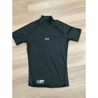 アンダーアーマー(UNDER ARMOUR)のアンダーアーマー　半袖インナー　大人用(トレーニング用品)