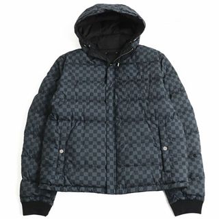 ルイヴィトン(LOUIS VUITTON)の美品●ルイヴィトン ダミエグラフィット リバーシブル 袖ロゴパッチ付 ダウンジャケット/ブルゾン グレー系/ブラック 54 フランス製 正規品(ダウンジャケット)