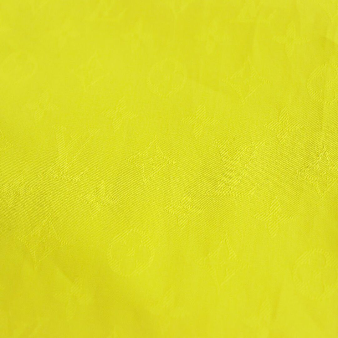 LOUIS VUITTON(ルイヴィトン)の未使用品●2021年製 ルイヴィトン HKS71W スリムフィット モノグラム柄 ロゴボタン コットン100％ 長袖シャツ XS 黄色 伊製 正規品 タグ付 メンズのトップス(シャツ)の商品写真