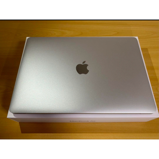 アップル(Apple)の2022 MacBook Air   M1 16GB(ノートPC)