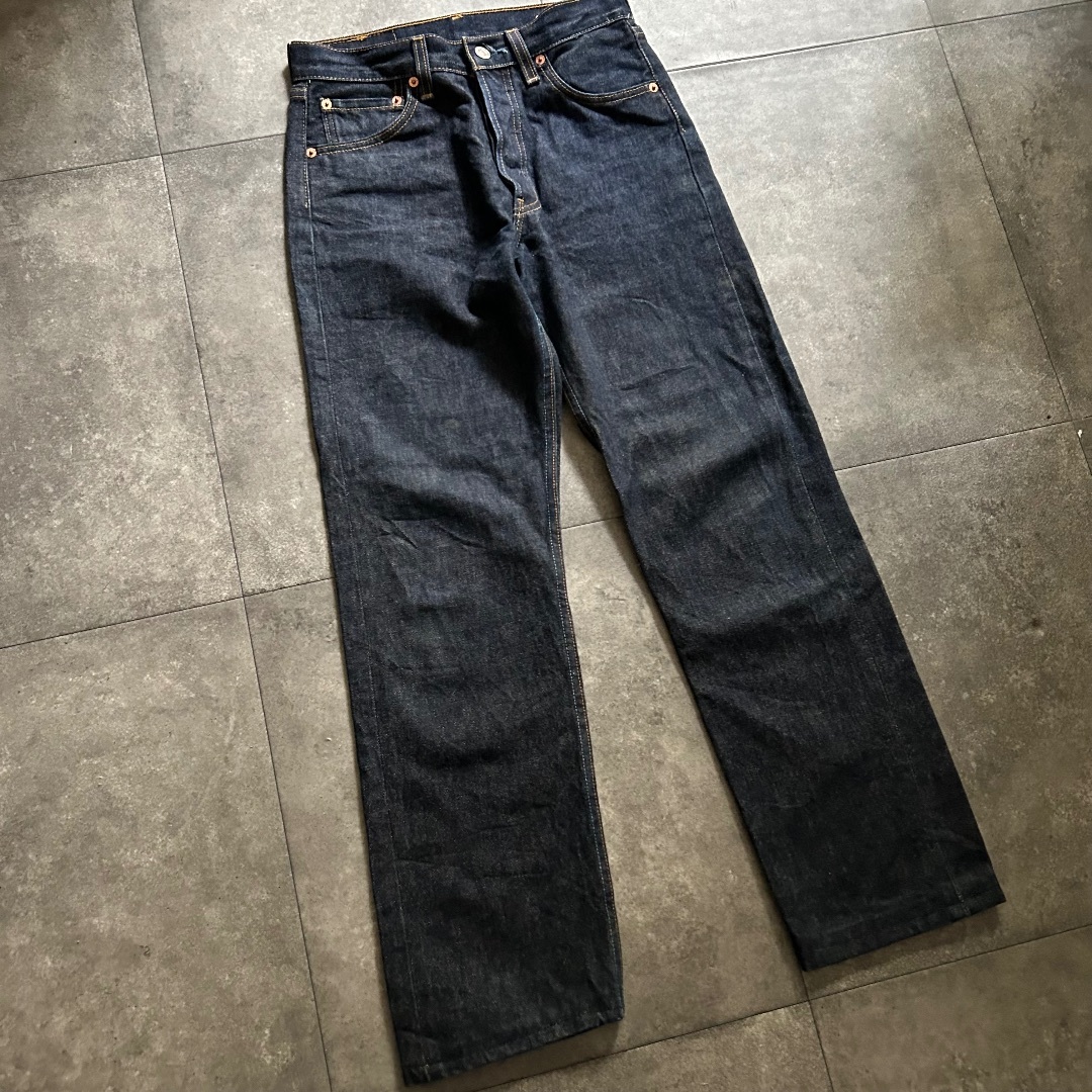 Levi's(リーバイス)の90s リーバイス501xx USA製 29×36 真っ紺/濃紺/リジッド メンズのパンツ(デニム/ジーンズ)の商品写真