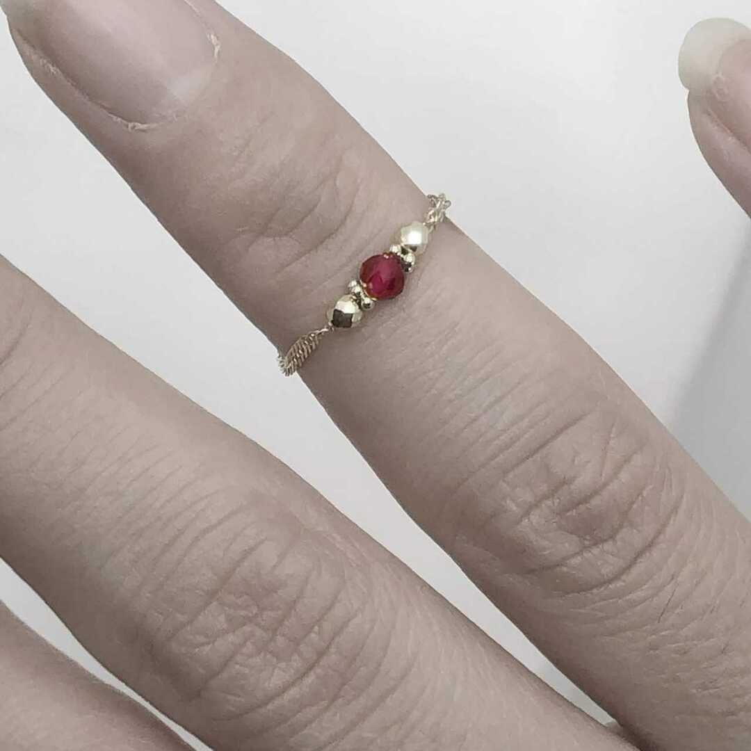 pt850 プラチナ　チェーンリング　ルビー レディースのアクセサリー(リング(指輪))の商品写真