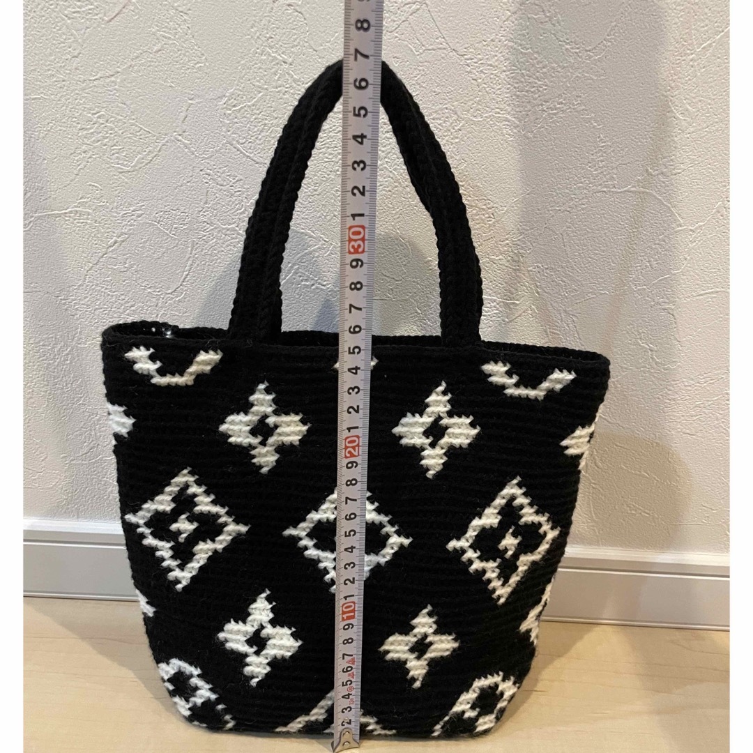 ハンドメイド毛糸🧶手編みバッグ ハンドメイドのファッション小物(バッグ)の商品写真