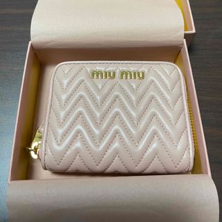 ミュウミュウ(miumiu)のmiumiuマトラッセ  お財布(財布)