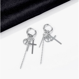 【RN110】ピアス　アクセサリー　イヤリング　メンズ　シルバー　クロス(ピアス)