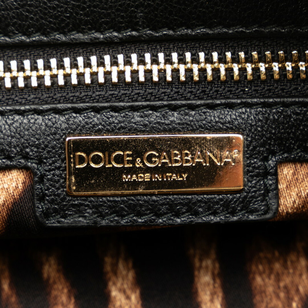 DOLCE&GABBANA(ドルチェアンドガッバーナ)の美品 ドルチェアンドガッバーナ ロゴプレート ポーチ ベロア レディース DOLCE&GABBANA 【1-0143389】 レディースのファッション小物(ポーチ)の商品写真