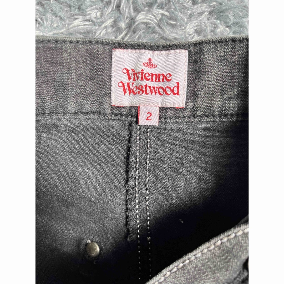 Vivienne Westwood(ヴィヴィアンウエストウッド)の超美品！ヴィヴィアンウェストウッド　オリゾンティ　オーブロゴ&ボタン　キュロット レディースのスカート(ミニスカート)の商品写真