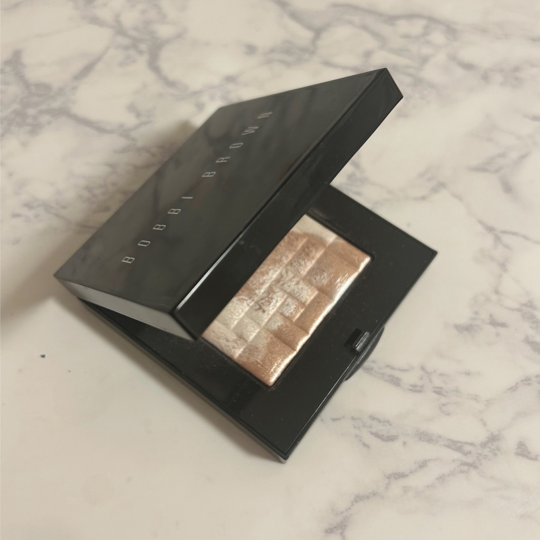 BOBBI BROWN(ボビイブラウン)のBOBBI BROWN ハイライト コスメ/美容のベースメイク/化粧品(フェイスパウダー)の商品写真