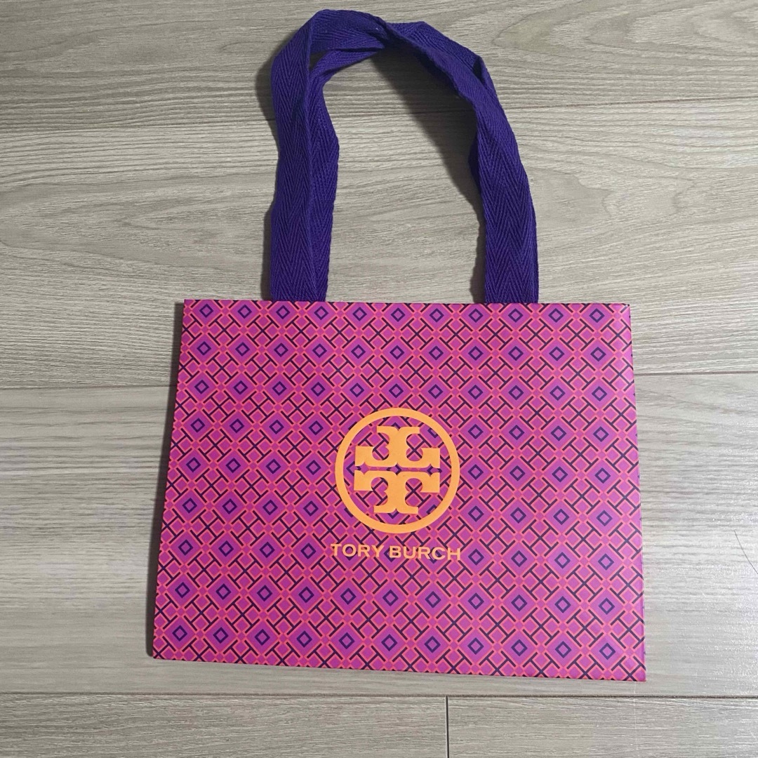 Tory Burch(トリーバーチ)のトリーバーチ　紙製　ショッパー レディースのバッグ(ショップ袋)の商品写真