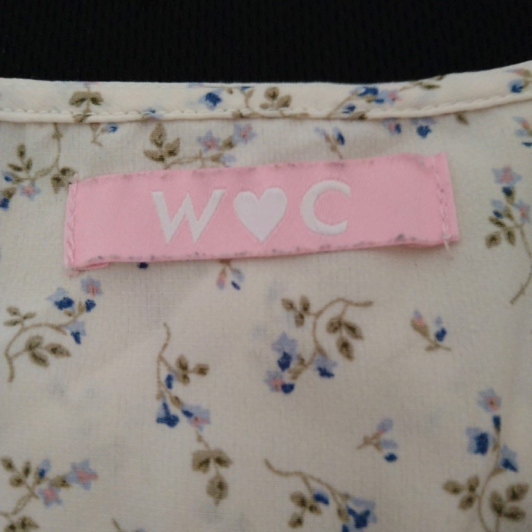 WEGO(ウィゴー)のウィゴー　ブラウス　花柄ブラウス レディースのトップス(シャツ/ブラウス(半袖/袖なし))の商品写真
