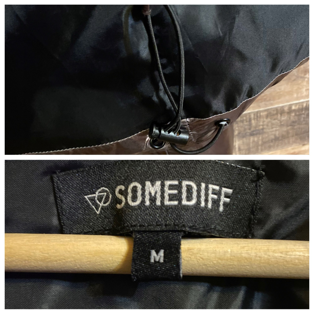SOMEDIFF ダウンジャケットシルバー　メタリック　メンズM サムディフ メンズのジャケット/アウター(ダウンジャケット)の商品写真