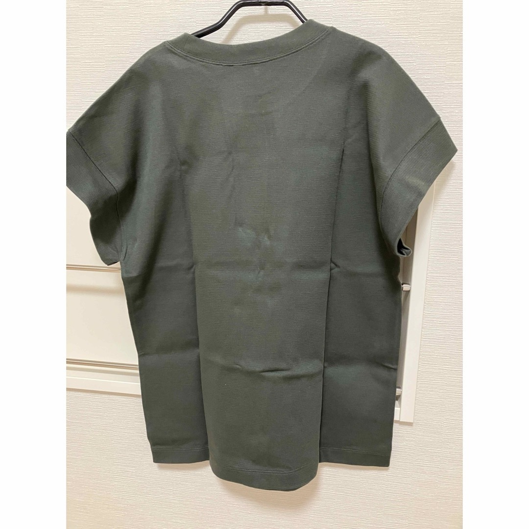 UNIQLO(ユニクロ)のUNIQLO U ボクシーT ダークグリーン　サイズS レディースのトップス(Tシャツ(半袖/袖なし))の商品写真
