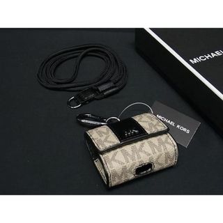 マイケルコース(Michael Kors)の■新品■未使用■ MICHAEL KORS マイケルコース MK柄 PVC AirPodsケース エアポッズケース ベージュ系 BJ1075(その他)