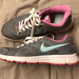 ナイキ(NIKE)のNIKE ナイキ　revolution2 24.5センチ　レディース　美品(スニーカー)