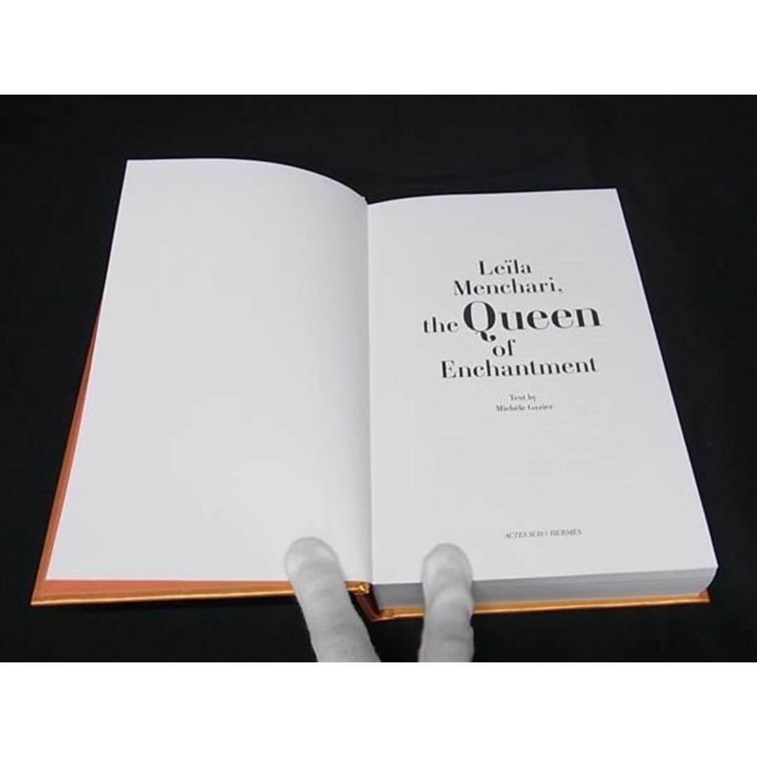 Hermes(エルメス)の■極美品■ HERMES エルメス Le&amp;#239;la Menchari The Queen of Enchantment アートブック 本 ステーショナリー オレンジ系 AV8943 レディースのファッション小物(その他)の商品写真