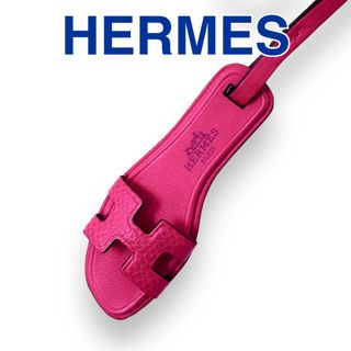 エルメス(Hermes)のエルメス バッグチャーム オランナノ レザー ピンク サンダルモチーフ ブランド(チャーム)