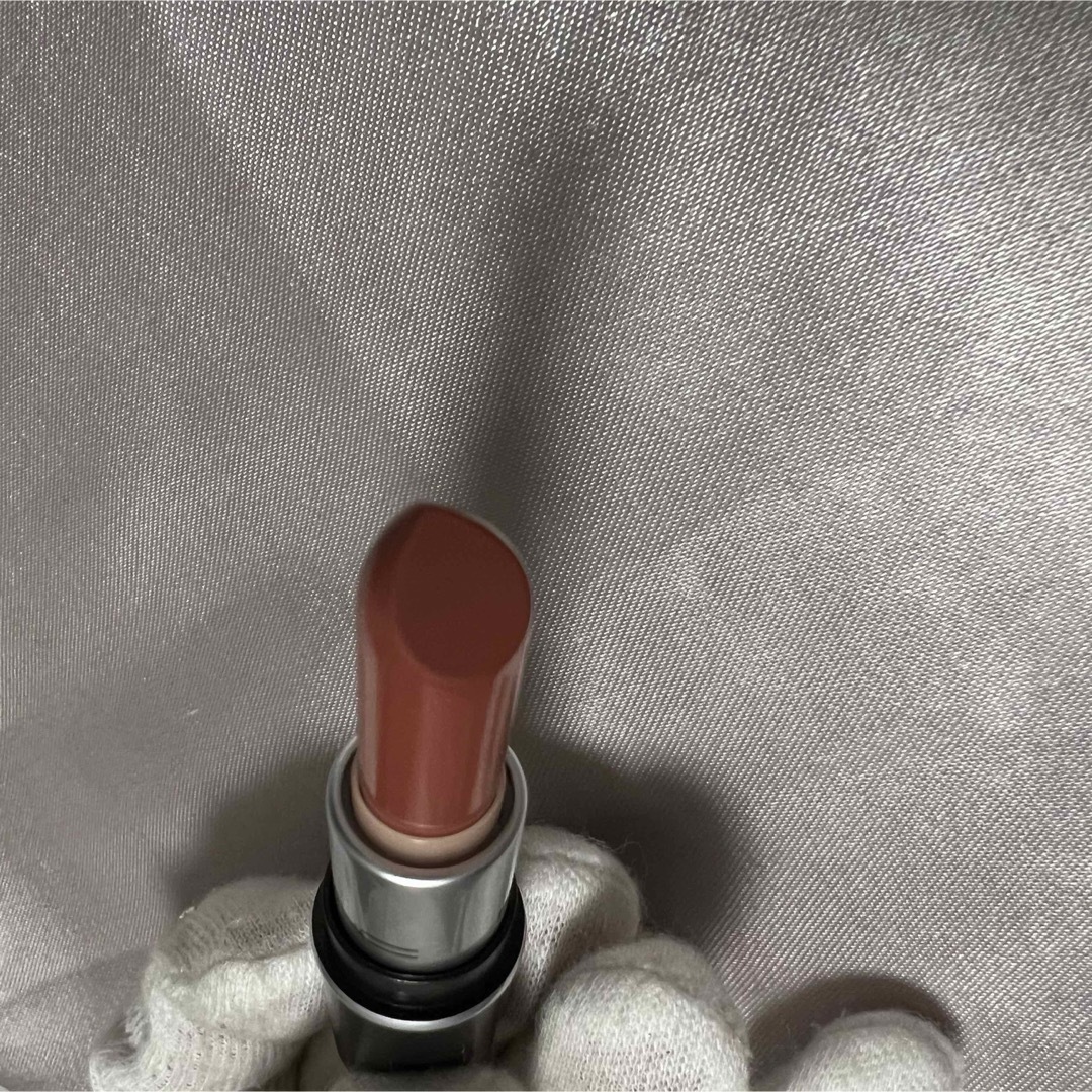 MAC(マック)のマック M・A・C  MOCHA モカ　口紅 コスメ/美容のベースメイク/化粧品(口紅)の商品写真