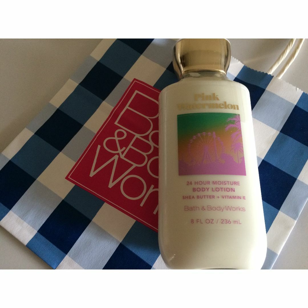 Bath & Body Works(バスアンドボディーワークス)のBB0240 PINK WATERMELON Body Lotion コスメ/美容のボディケア(ボディローション/ミルク)の商品写真