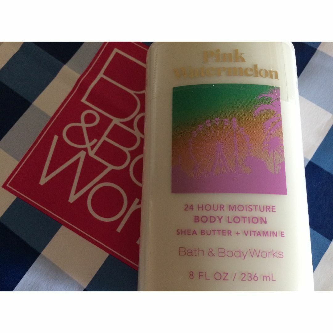 Bath & Body Works(バスアンドボディーワークス)のBB0240 PINK WATERMELON Body Lotion コスメ/美容のボディケア(ボディローション/ミルク)の商品写真